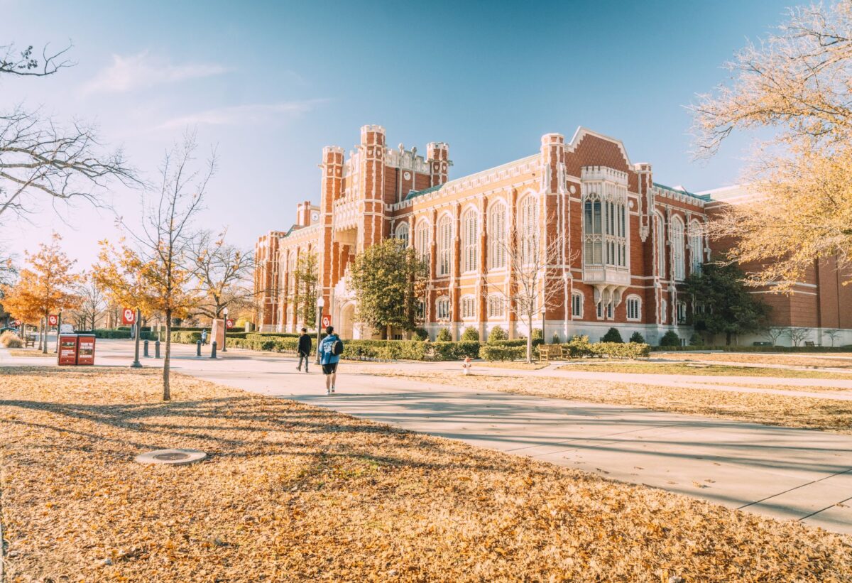 scholarship application tracking