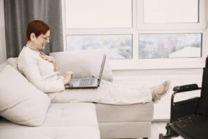 online vs in person college