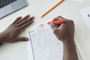 scholarship renewal requirements